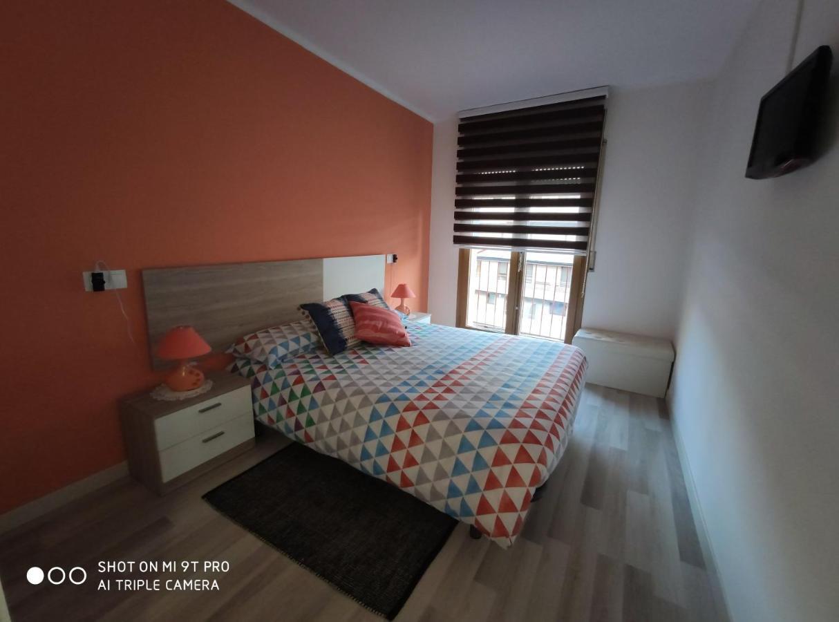 Apartamento Confort I ラ・セウ・ドゥルジェイ エクステリア 写真